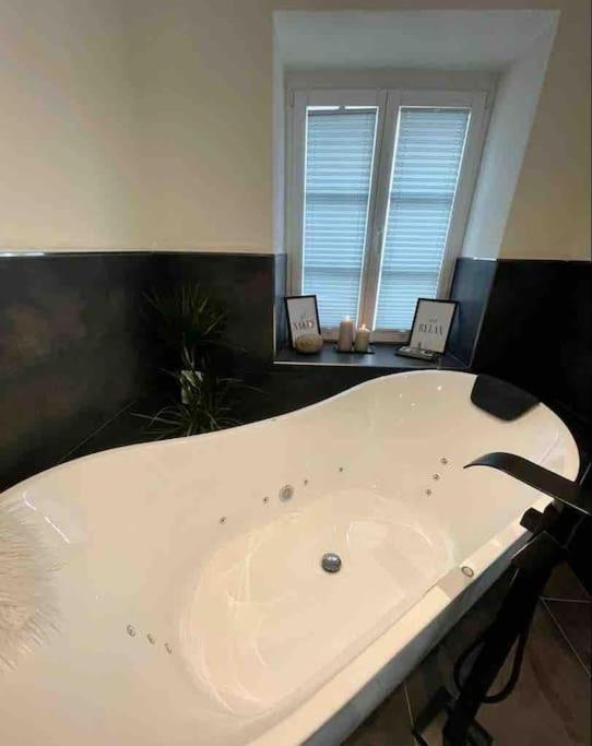 Mya Lenas Suite Irrel Exterior foto