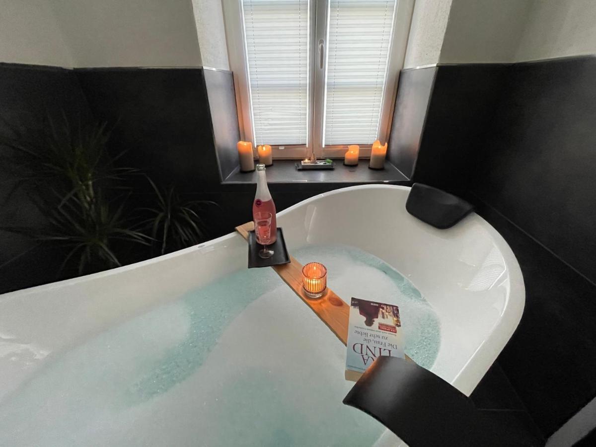 Mya Lenas Suite Irrel Exterior foto